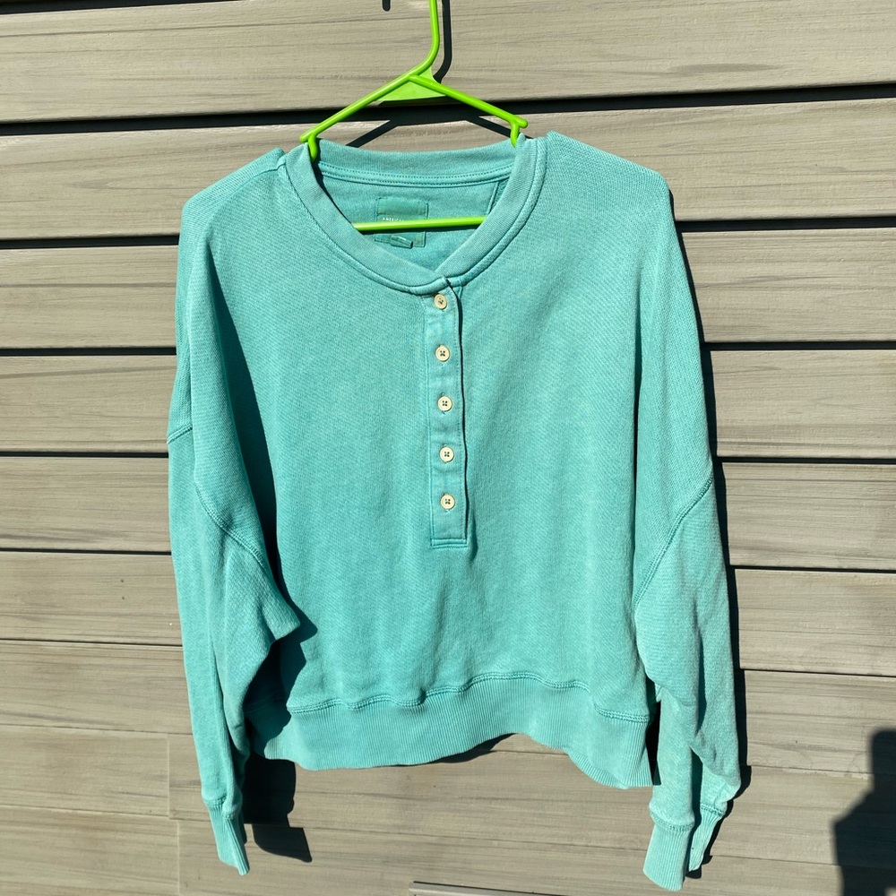 American Eagle Outfitters greenish crewneck Sweatshirt